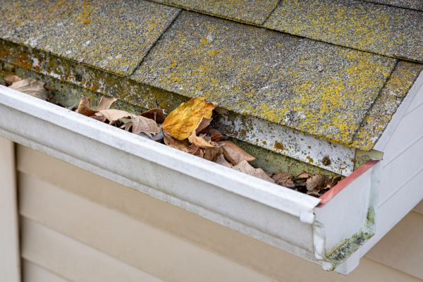 Cost of Garage Gutter Cleaning in Aurora